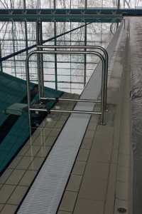 Гидравлический лифт для бассейна